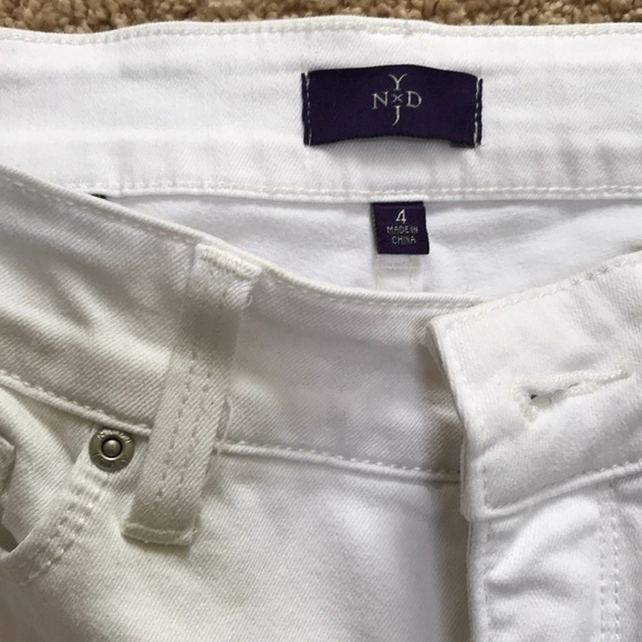 NYDJ white size 4, crop cotton  capri - Picture 2 of 8